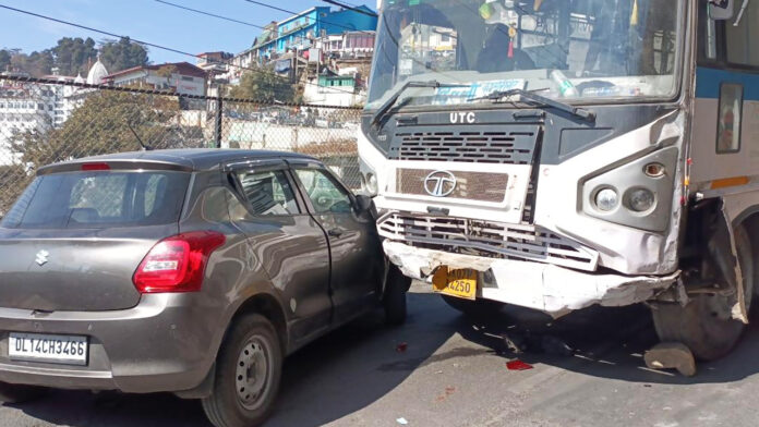 Brakes of roadways bus failed