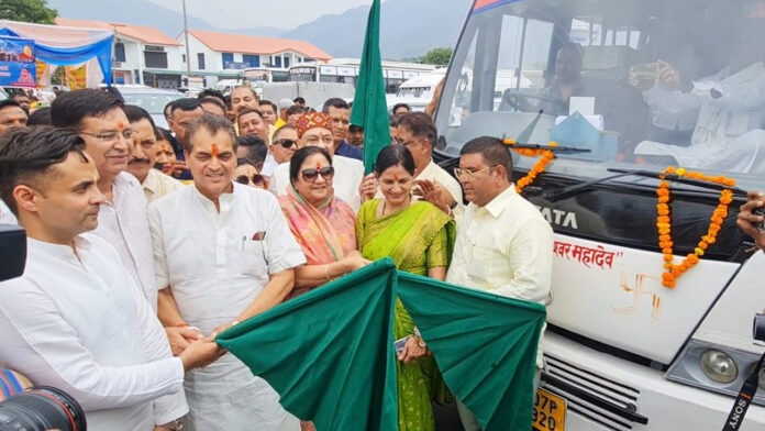 Yatra vehicles flagged off and left for Chardham