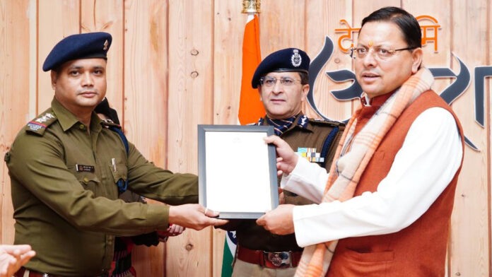 CM felicitated SDRF soldiers